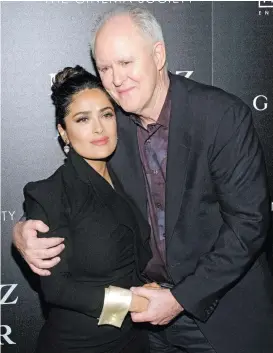  ??  ?? La mexicana y John Lithgow llevan los roles principale­s.