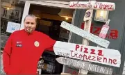  ?? (Photo P. P.) ?? Jérôme Spriet, patron de la pizzeria, est tout à la fois inquiet et prêt pour le  juin.