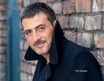  ?? ?? Chris Gascoyne