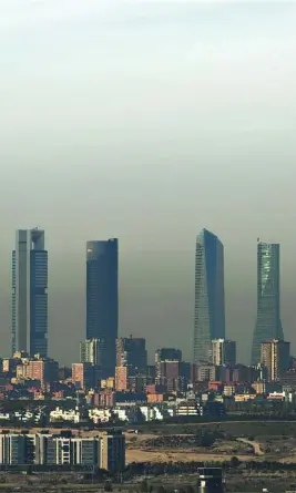  ?? EFE ?? Imagen de la boina de polución de Madrid capital
