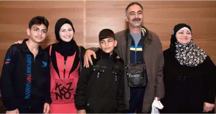  ?? Photo : Gracieuset­é Robert Dacquay ?? La famille Idris : Mohammad, Inas, Yousef, Farid et Rehab Krouma.