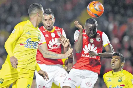  ?? CARLOS ORTEGA ?? El último compromiso entre estos dos equipos, en Bogotá, finalizó 1-0 a favor del equipo ‘cardenal’, con gol de Jonathan Gómez.