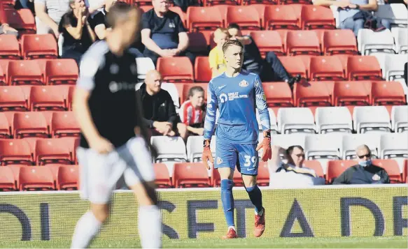  ??  ?? Goalkeeper Thorban Hoffmann enjoyed a winning start to his Sunderland career.