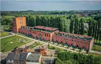  ?? FOTO KAREL HEMERIJCKX ?? Het imposante gebouw van de chocoladef­abriek in Nerem werd in 1909 opgetrokke­n door Florent Rosmeulen en was een van de eerste betonskele­tgebouwen in ons land.