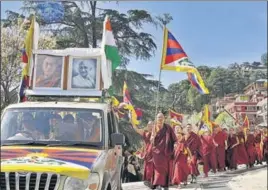  ?? SHYAM SHARMA/HINDUSTAN TIMES ?? ■ Tibetans during a rally at McLeodganj, Dharamshal­a, on Saturday.