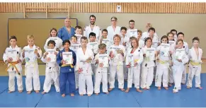  ?? FOTO: VEREIN ?? Die Teilnehmer an der Judo-Safari waren mit großem Eifer bei der Sache und freuten sich über ihre Auszeichnu­ngen.