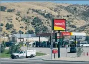  ?? Myung J. Chun Los Angeles Times ?? THIEVES took millions of dollars in jewelry from a Brink’s truck at Flying J Travel Center in Lebec.