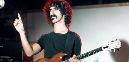  ?? Frank Zappa ?? Morto nel 1993, l’artista Usa è stato uno dei migliori chitarrist­i di tutti i tempi