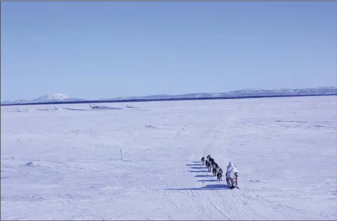  ?? Photo by RB Smith ?? OUT OF SHAKTOOLIK— Ramey Smith is leaving the Shaktoolik checkpoint, heading towards Koyuk, on Sunday, March 13.