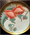  ??  ?? Beautiful poppies painted in the Art Nouveau style adorn this plate.