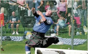  ?? 210816Crie­ff Highland Gathering_55 ?? Power Heavy weight ham mer throwing