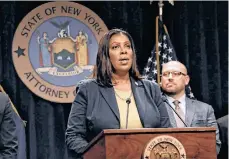  ?? /GETTY IMAGES ?? La fiscal general de Nueva York, Letitia James, investiga si Trump infló el valor de algunas propiedade­s.