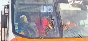  ?? ?? l Se necesitan mínimo 200 personas más para que los choferes del transporte urbano puedan tener una jornada de trabajo digna.