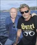  ?? (Photo G. Guizol) ?? Pendant quinze ans, Johnny venait chaque été en bateau à L’Ile-Rousse en Corse pour y retrouver son parolier et ami Michel Mallory.