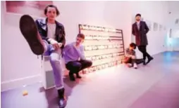  ?? Rr ?? The 1975: N*sync voor tieners die de wiet van hun broer weten liggen.