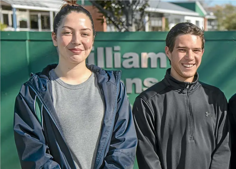  ?? JOHN COWPLAND/STUFF ?? Layla Christison, right, with fellow William Colenso College students Darlene Sutcliffe and Lee Rangitaawa, thinks science in general needs to be taught right from a young age.