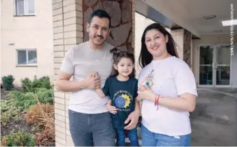  ?? ?? Reyes Sanchez, along with daughter Lorey Sanchez and wife Lorena Perez, are going to Carbondale to see the eclipse.