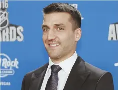  ?? AP PHOTO ?? NO DICE: Patrice Bergeron poses before last night’s NHL Awards Show in Las Vegas, where he finished second in voting for the Selke Trophy.