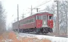  ?? EAST TROY ELECTRIC RAILROAD ?? The East Troy Electric Railroad's Christmas Train runs from the depot to "Santa's Workshop" at the Elegant Farmer.