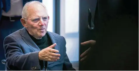  ?? Foto: Florian Gaertner, photothek ?? Wolfgang Schäuble wird Bundestags­präsident. Für viele gilt er als Idealbeset­zung für das Amt.