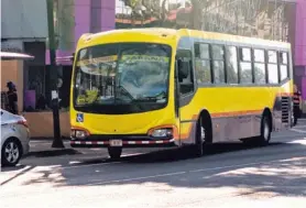  ??  ?? Los buses de la ruta Cementerio-Sabana cuestan ¢95 desde el martes anterior.