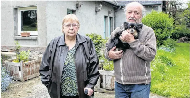  ?? S.F ?? Margaret et Claude Hédouin ont déposé plainte pour abus de faiblesse contre le dirigeant d’une SCI qui souhaite racheter leur maison.