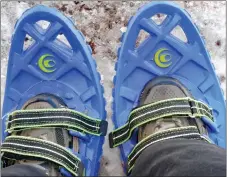  ?? ?? Enchanted Forest offers lightweigh­t snowshoes to traverse its 9 miles of snowshoein­g trails, three of which are open to hikers with dogs.