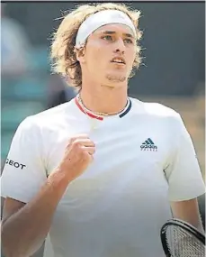  ??  ?? Cuidado. Zverev cayó rápido en Londres. Va a Washington.