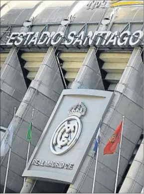  ?? PEDRO ARMESTRE / GETTY ?? Una imagen de la fachada del estadio Santiago Bernabeu