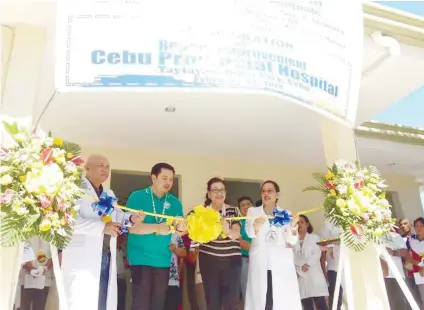  ?? SUNSTAR FOTO / USJ-R INTERN DIANE SALASAYO ?? HOSPITAL IMPROVEMEN­T . The Cebu Provincial Government is implementi­ng a series of projects that are aimed at improving the capabiliti­es of district hospitals in responding to the needs of residents in the province. The upgrading includes additional...