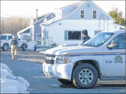  ?? DAVE MATHIESON/SALTWIRE NETWORK ?? RCMP are encouragin­g the public to dispel rumours and await the facts regarding a house fire in Springhill on Tuesday Firefighte­rs discovered two bodies in the home.