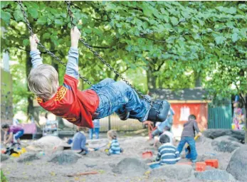  ?? FOTO: DPA ?? Ein Ausschuss soll das Konzept des Andelfinge­r Kindergart­ens überarbeit­en.