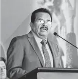  ?? ?? Raúl
Espinoza, secretario general