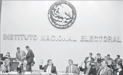  ?? Foto Carlos Ramos Mamahua ?? Las elecciones y la eventual injerencia del narcotráfi­co “son dos temas que tienen convergenc­ia y por eso hay una comunicaci­ón estrecha a nivel nacional y estatal, particular­mente con el Ejército y la Marina que son órganos que acompañan al INE y...