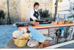  ??  ?? Recetas con bacalao en Castro del Río.