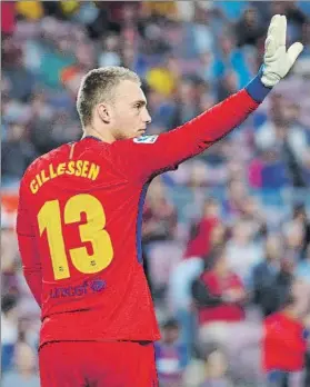  ?? FOTO: PEP MORATA ?? Cillessen, de 29 años, puede dejar el club este verano. El Barça está preparado