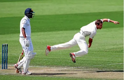  ?? PHOTO: GETTY IMAGES ?? Former New Zealand pace bowler Doug Bracewell is back on the Central Districts contract list.