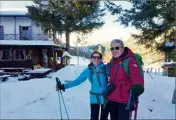  ?? (Photos S. F.) ?? Antonella et Franco, habitués du site, ont croisé des chamois au cours de leur randonnée.