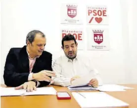  ?? TONI GUDIEL ?? Comparecen­cia del PSOE, que ha denunciado la falta de pagos.