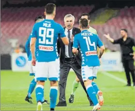  ?? FOTO: AP ?? Carlo Ancelotti El Nápoles está encantado con la llegada del laureado técnico italiano