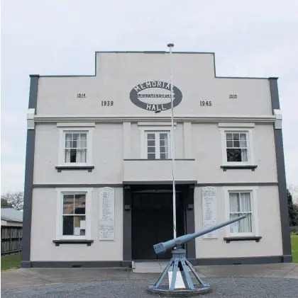  ?? Photos / Kate Durie ?? Pirongia War Memorial hall.