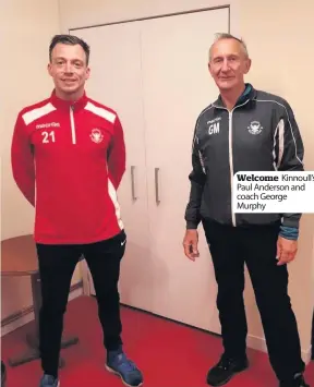  ??  ?? Welcome Kinnoull’s Paul Anderson and coach George Murphy