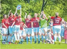  ?? SZ-ARCHIVFOTO: MAS ?? Die Fußballeri­nnen der SG Dettingen.