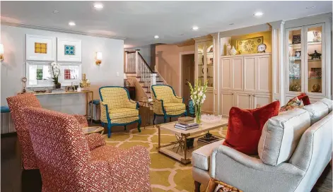  ?? Courtesy photo ?? Swivel chairs, like those in this West U home, are trending for 2019.