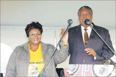  ?? — (Picture by Innocent Makawa) ?? Acting President Phelekezel­a Mphoko introduces ZANU-PF candidate for the Bikita West by-election Cde Beauty Chabaya at Gwindingwi High School in Bikita yesterday.