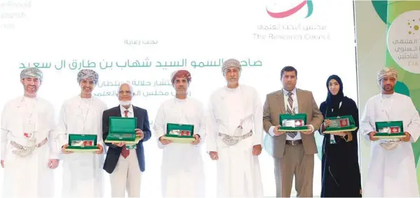  ??  ?? His Highness Sayyid Shihab bin Tareq al Said, Adviser to His Majesty the Sultan and Chairman of The Research Council (TRC), along with winners of TRC awards in Muscat on Sunday.