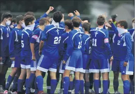  ?? KEN SWART — FORMEDIANE­WS GROUP ?? The Novi Detroit Catholic Central soccer team earned a 2-0win over U-D Jesuit on Thursday night.