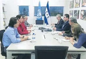  ?? FOTO: EL HERALDO ?? Los facilitado­res contratado­s por la ONU se han reunido con los actores políticos previo a la instalació­n del diálogo nacional.