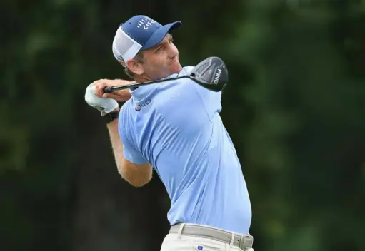  ?? Andy Lyons/Getty Images ?? Brendon Todd shot a 5-under 65 to take a two-shot lead halfway through the FedEx St. Jude Invitation­al. Todd, who won back-to-back tournament­s in November, has missed two cuts since the PGA Tour resumed play. His best finish is a tie for 11th.