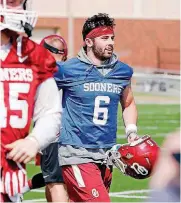  ?? THE OKLAHOMAN]
[PHOTO BY STEVE SISNEY, ?? Oklahoma quarterbac­k Baker Mayfield talked with the media for the first time since his February arrest after OU’s first spring practice on Tuesday.